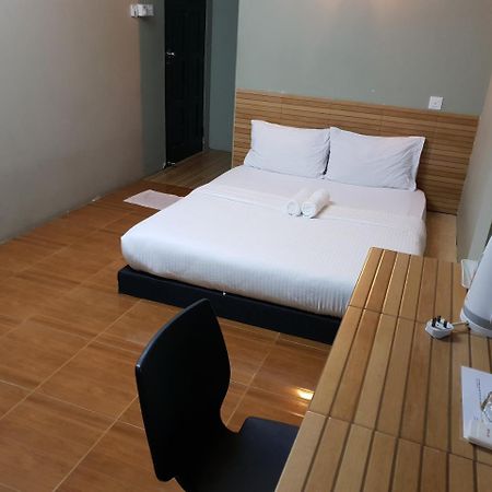 Qing Yun Rest House Gadong 1St Branch Kampong Gadong ภายนอก รูปภาพ